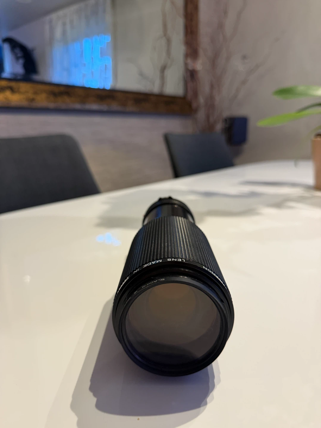 Canon FD 80-200mm f/4 Zoom Lens - photo 4