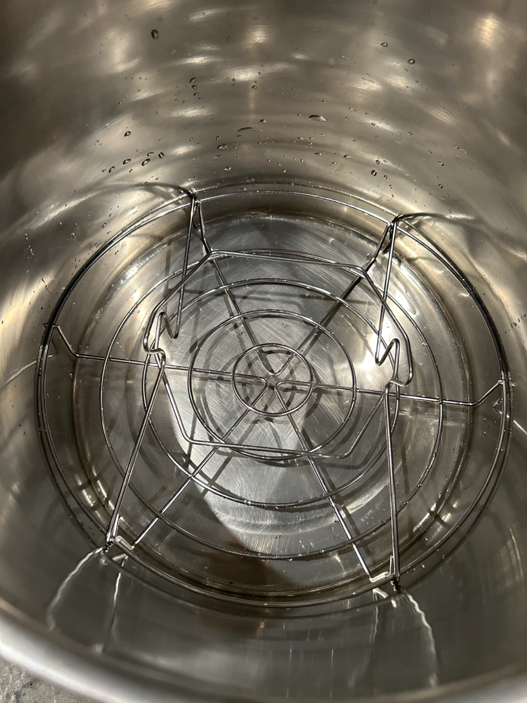 Large Stainless Steel Stock Pot with Rack - photo 3