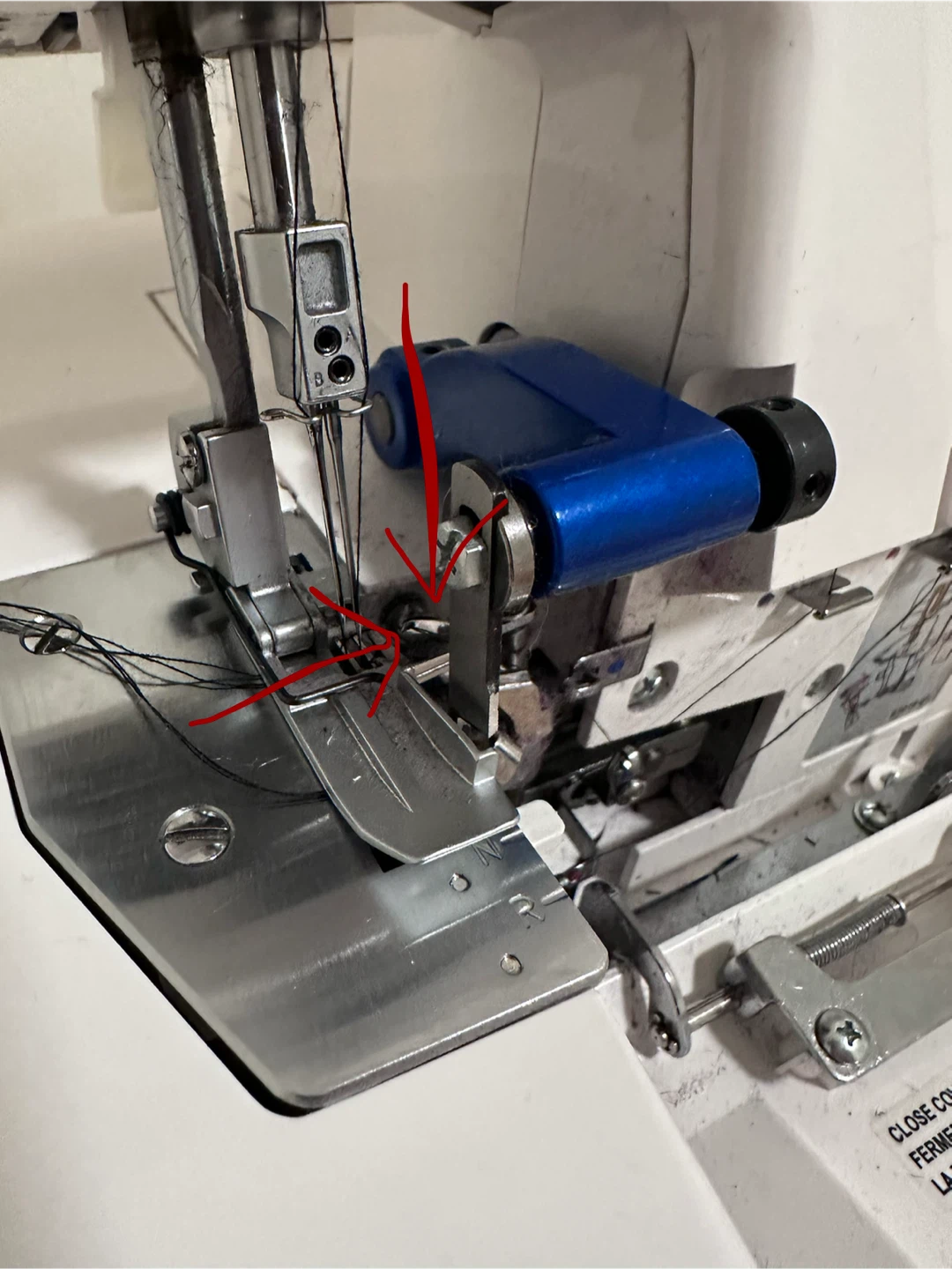 Juki MO-50eN 2/3/4-Thread Serger Overlock Sewing Machine - photo 3