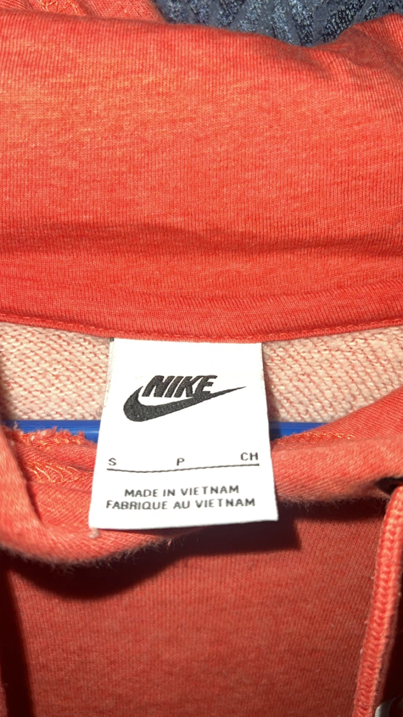 Nike Hoodie- size small - photo 3
