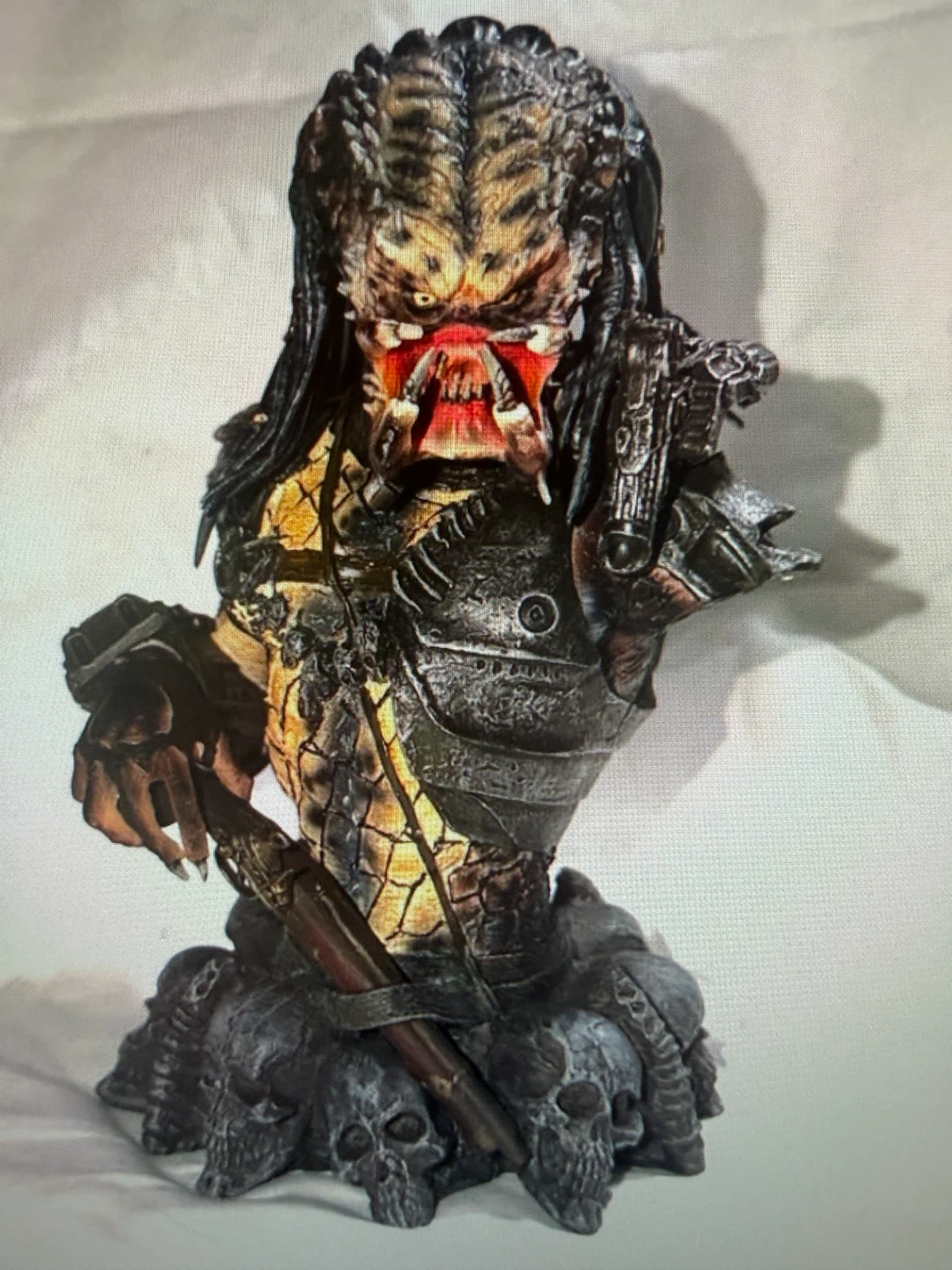 Predator 2 Elder Mini Bust Polystone Collectible