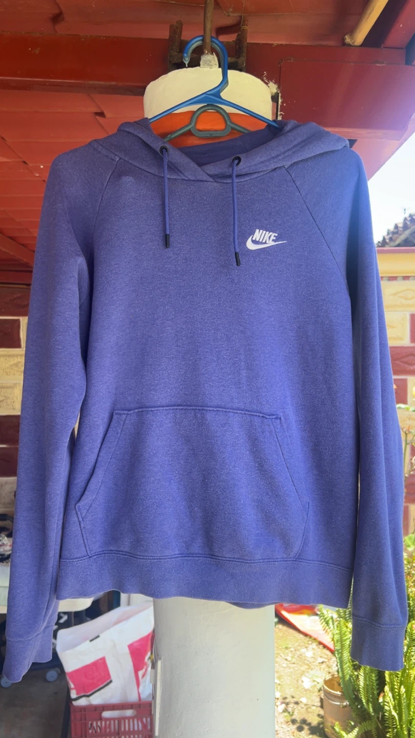 Women’s Nike Pullover Hoodie Sweatshirt - Size S