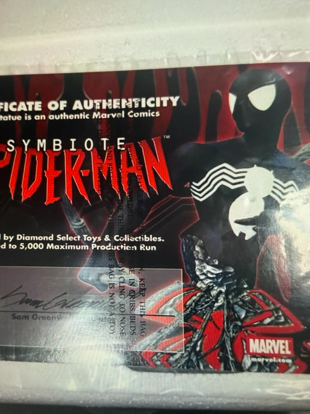 Symbiote Spider-Man Bust - Diamond Select Toys - photo 5