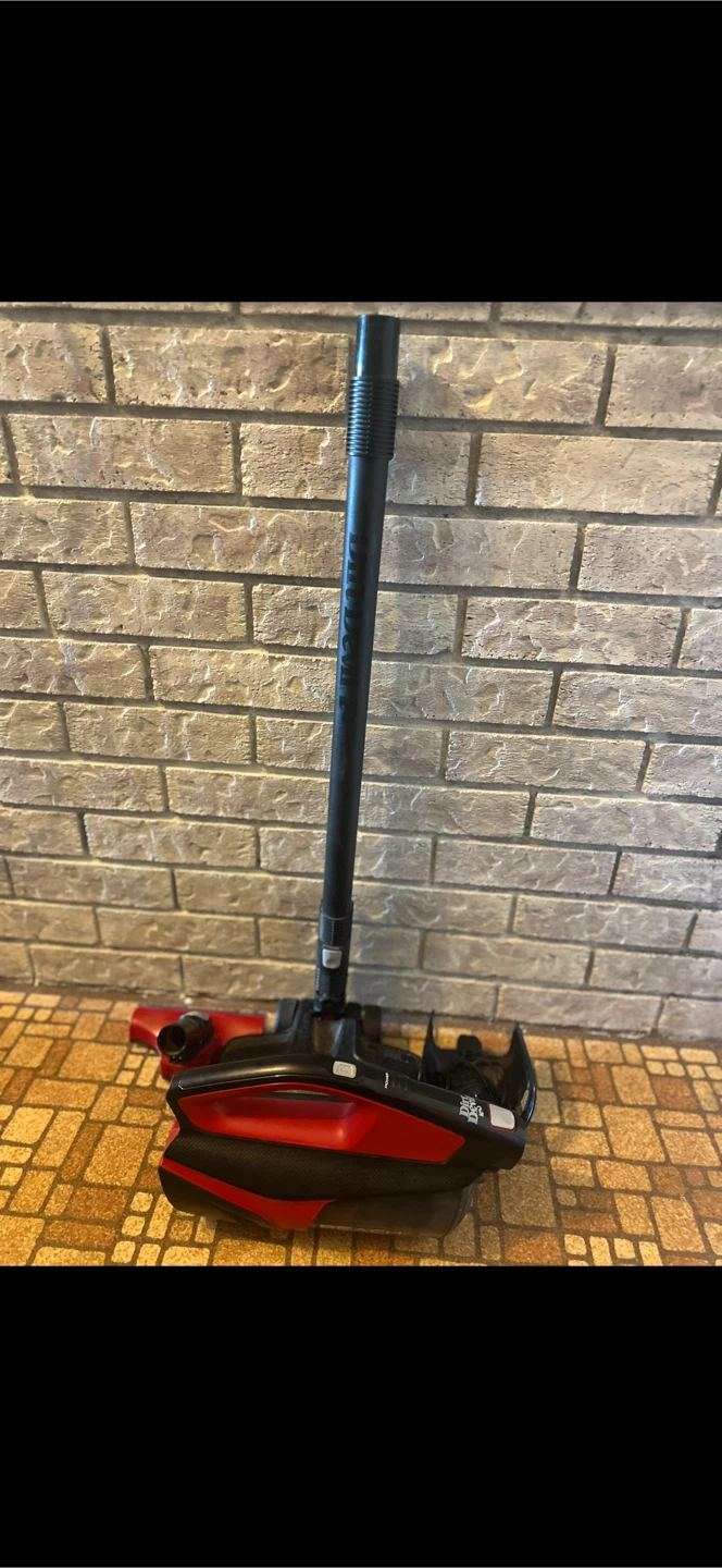 Dirt Devil Cordless Stick Vacuum - photo 2