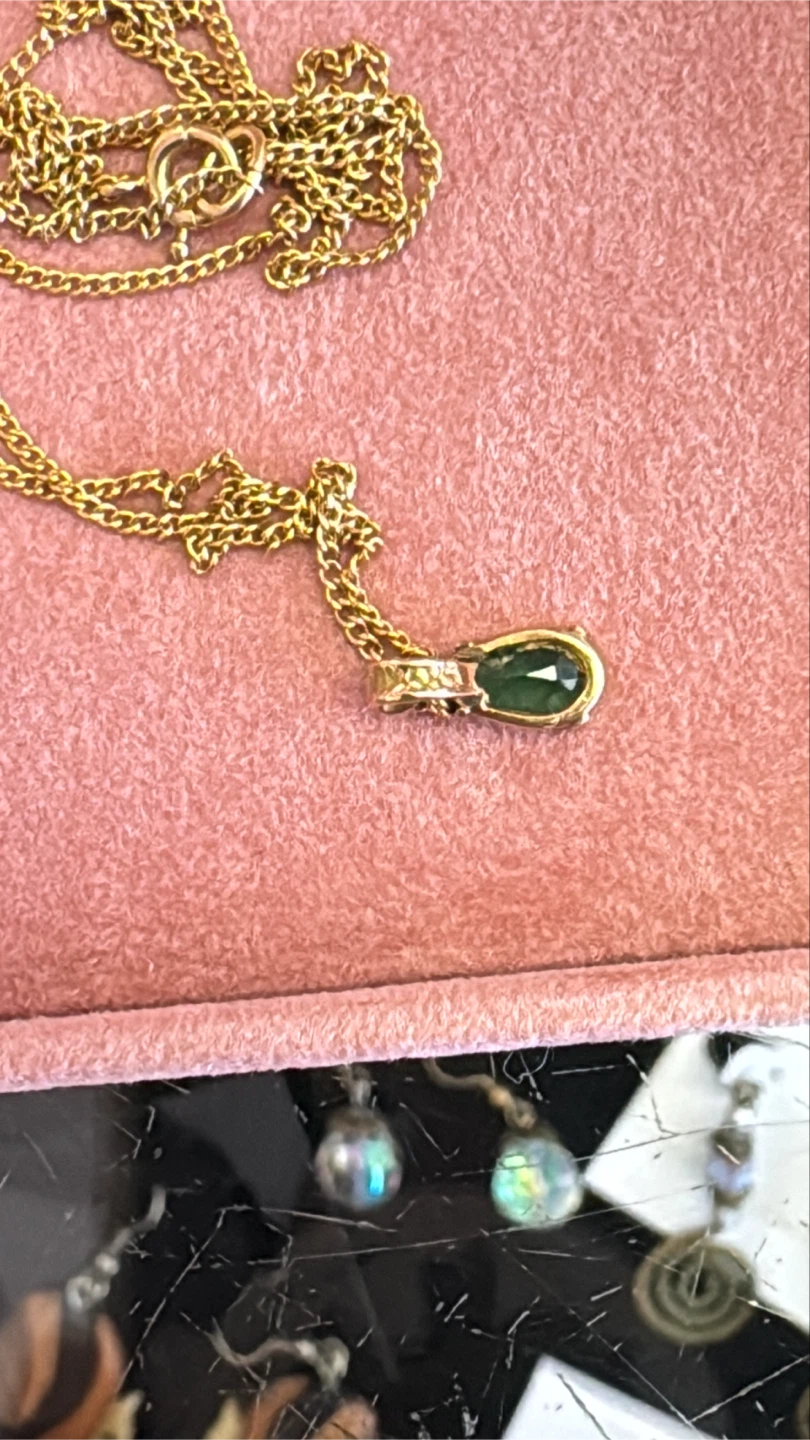 Gold 14 kt necklace with emerald pendant and diamond accent - photo 2