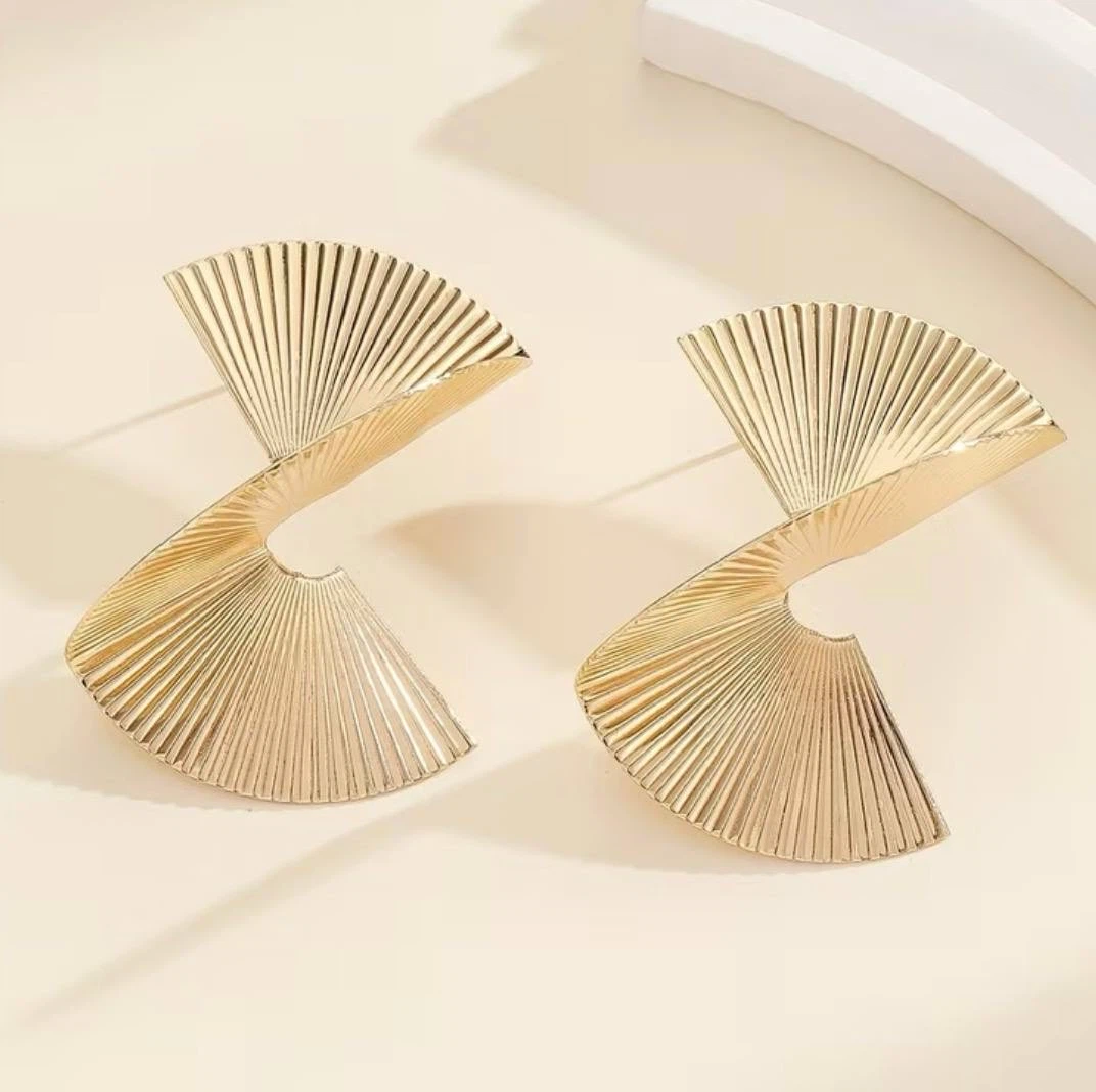 Gold Art Deco Fan Cross Earrings - photo 2