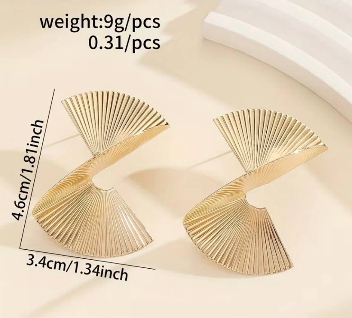 Gold Art Deco Fan Cross Earrings - photo 3