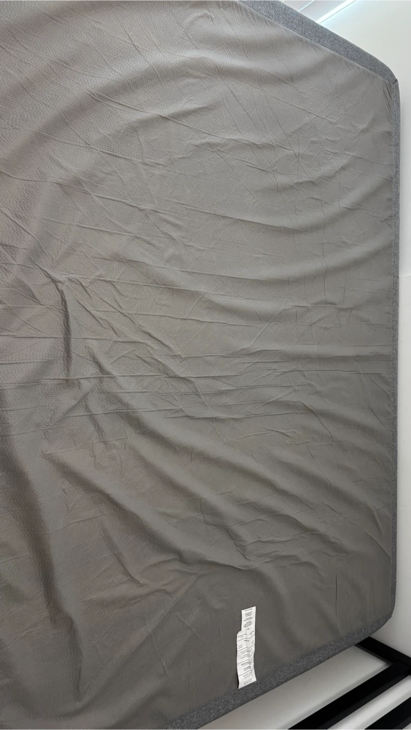 Endy Queen Mattress – Like New (Only 6 Months Old) - photo 5