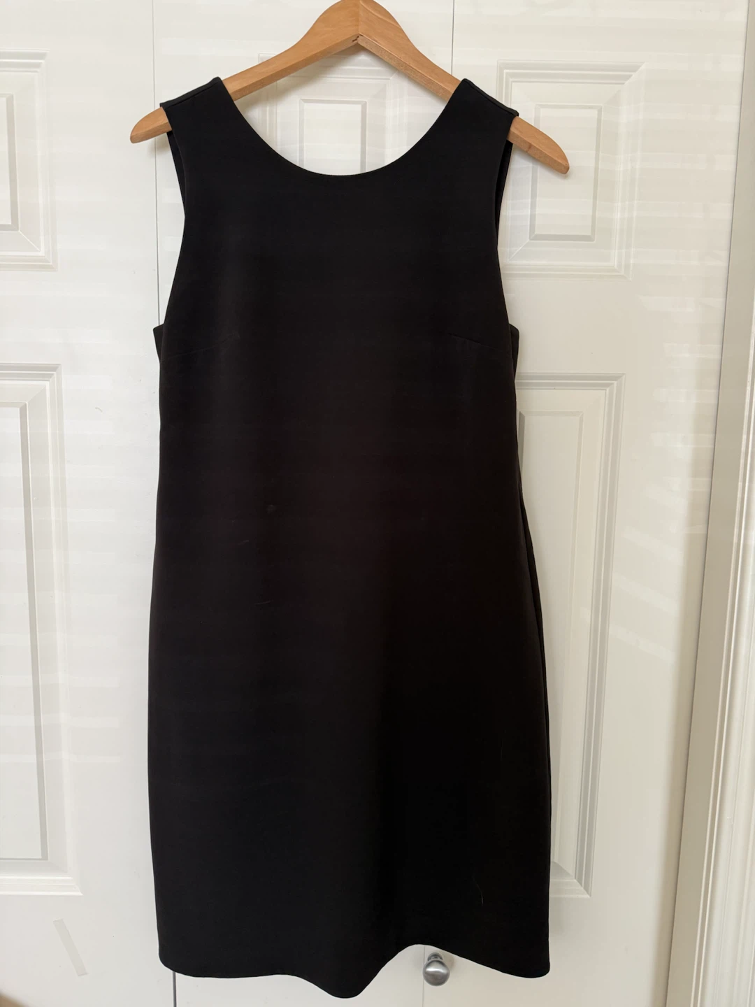 Icône Black Sleeveless Dress – Size M