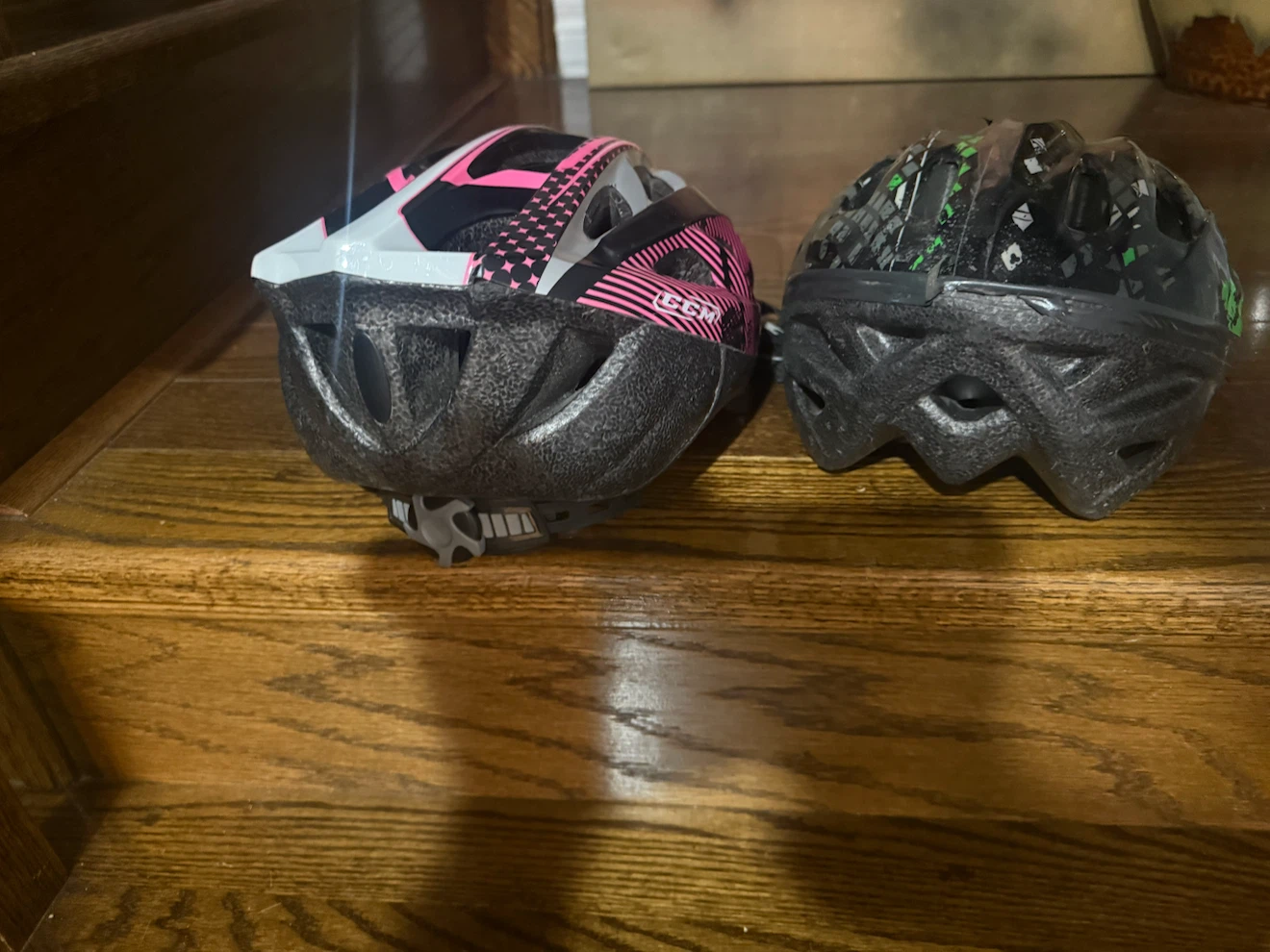 Helmets great condition - photo 4