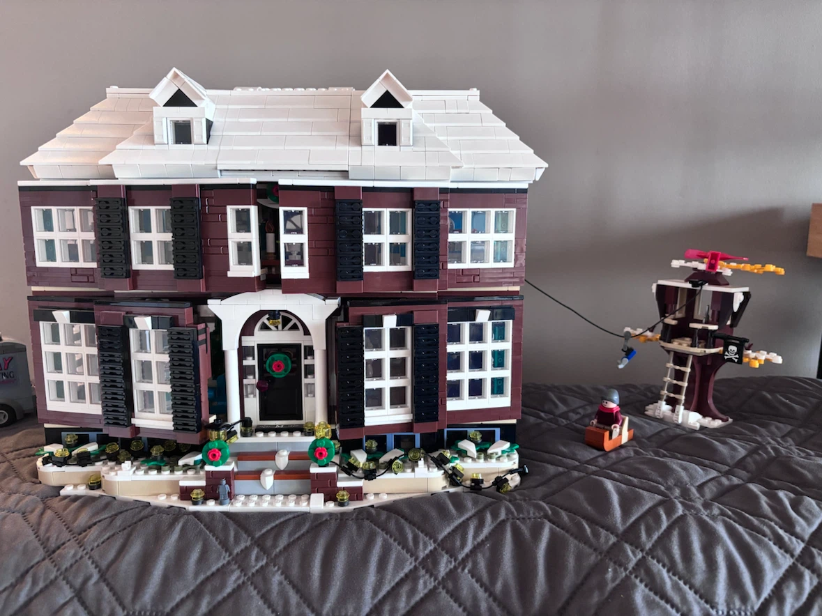 LEGO Ideas Home Alone House (21330) - photo 2
