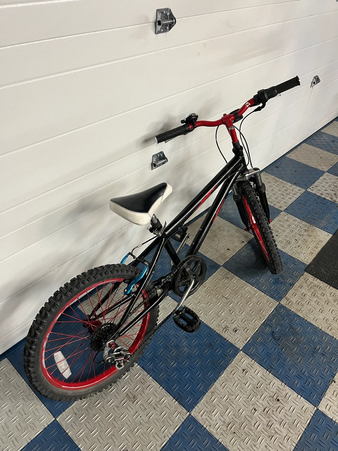 Kids Bike with Red Rims - photo 2
