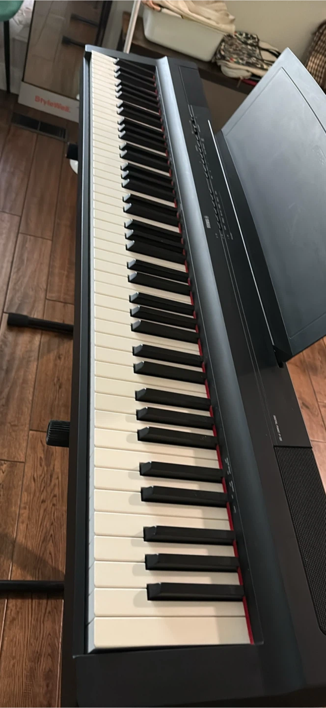 Yamaha P-125 Digital Piano