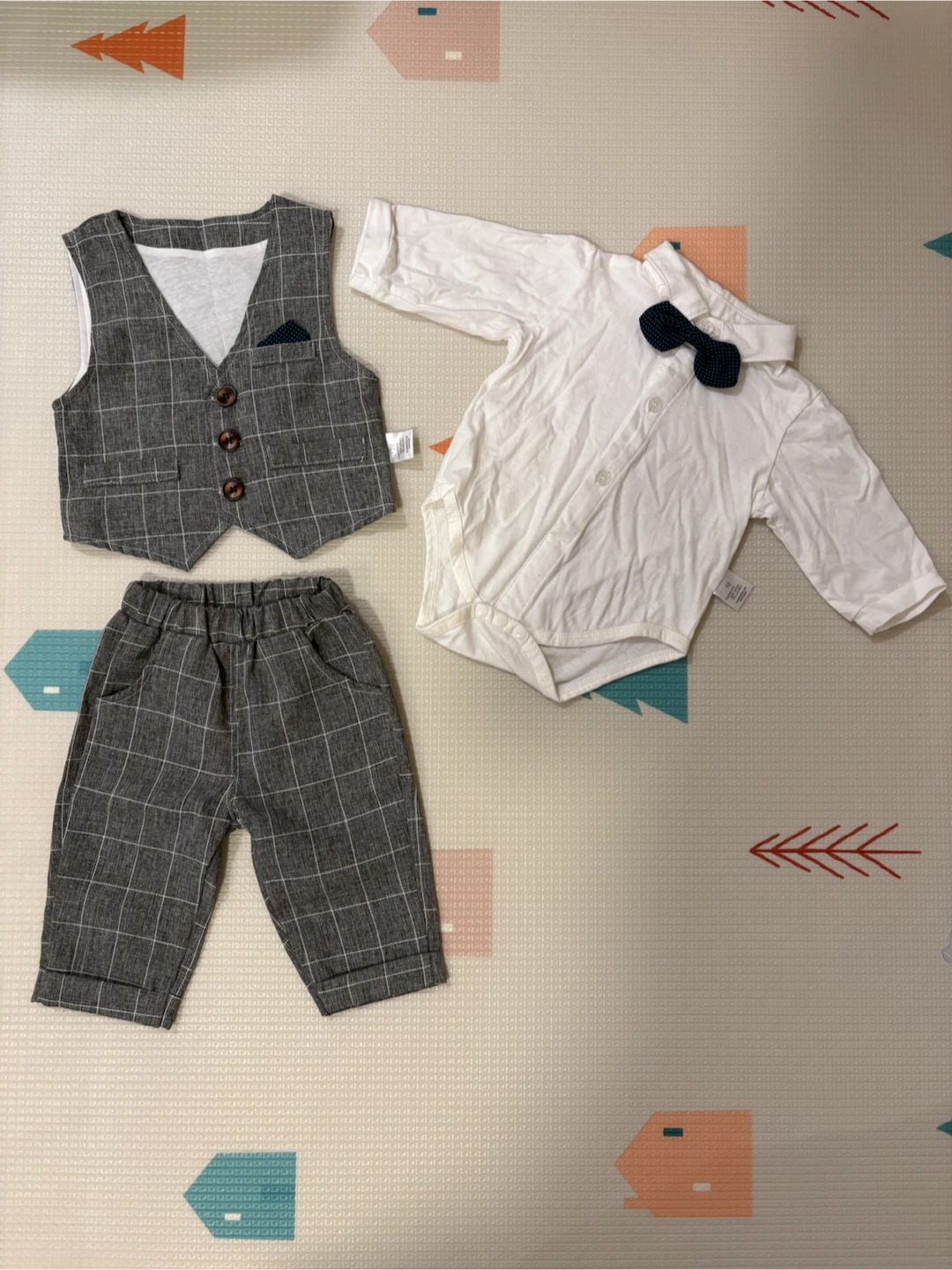 Baby Boys Formal outfit, 3-6 months old - photo 2
