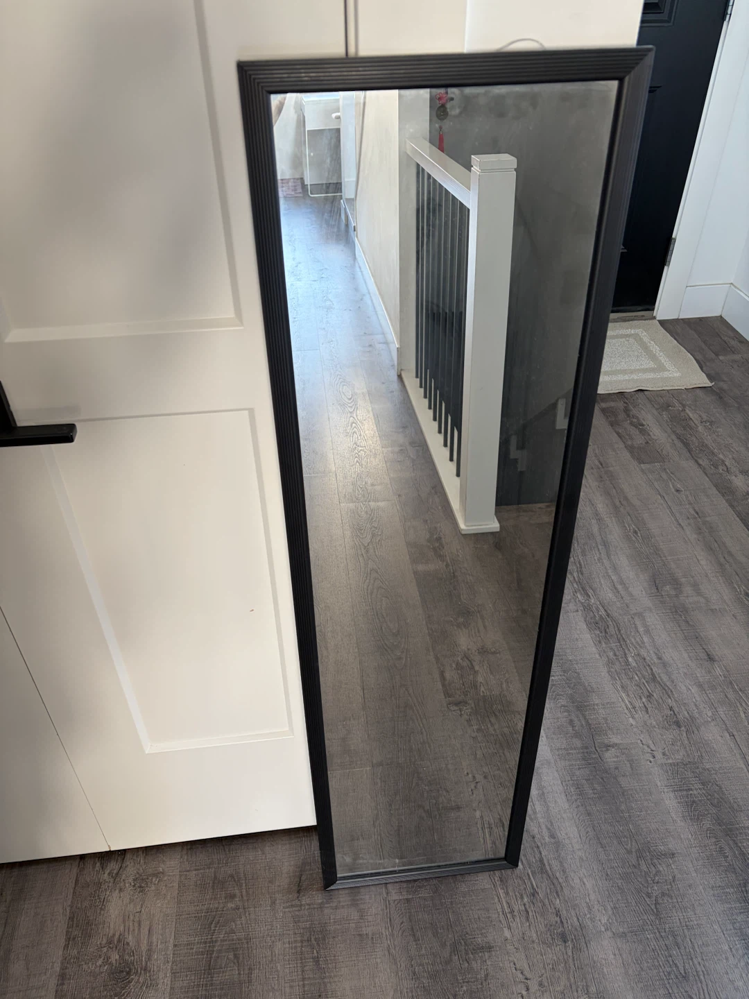 mirror in good condition