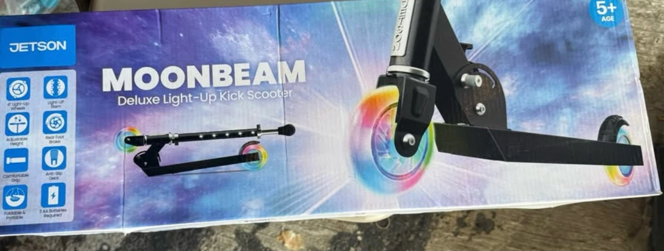 Jetson Moonbeam Deluxe Light-Up Kick Scooter - photo 5