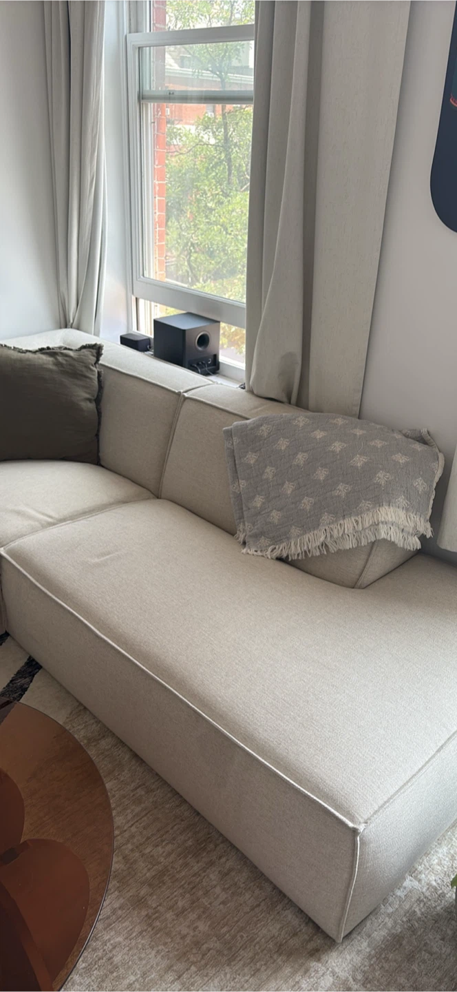 Castlery Sectional Couch - photo 4