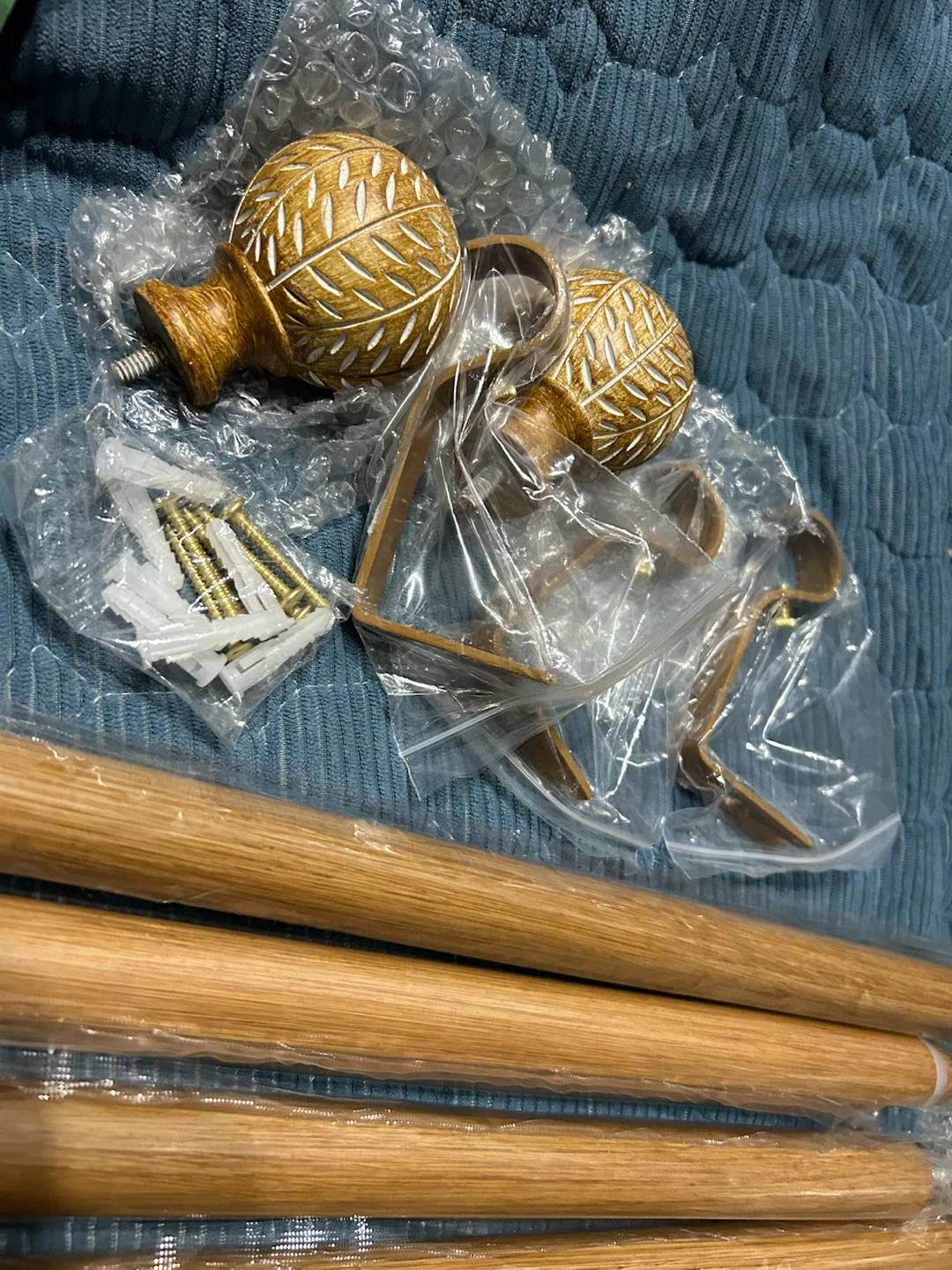 New-Imitation Wood Grain Ball Curtain Rod Set - photo 2