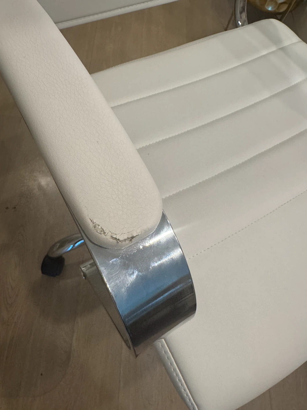 White Office Chair - photo 5