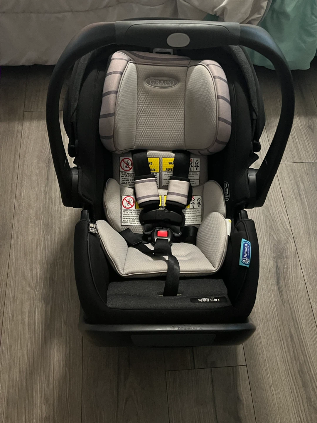 Graco SnugRide 35 DLX Infant Car Seat with Base - photo 2