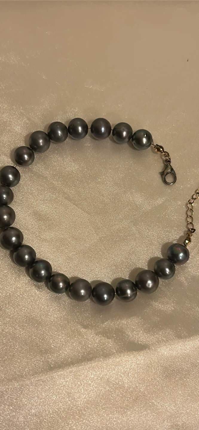 Grey Pearl Bracelet with Silver tone Clasp