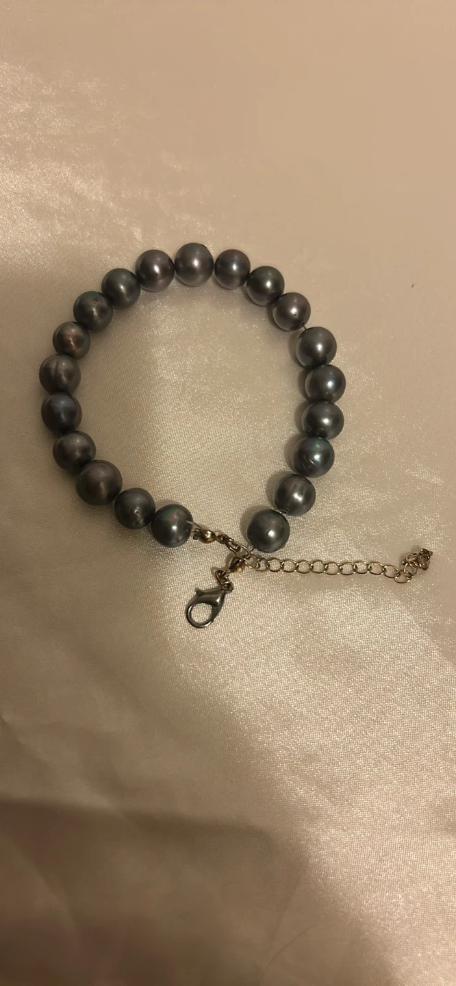 Grey Pearl Bracelet with Silver tone Clasp - photo 2