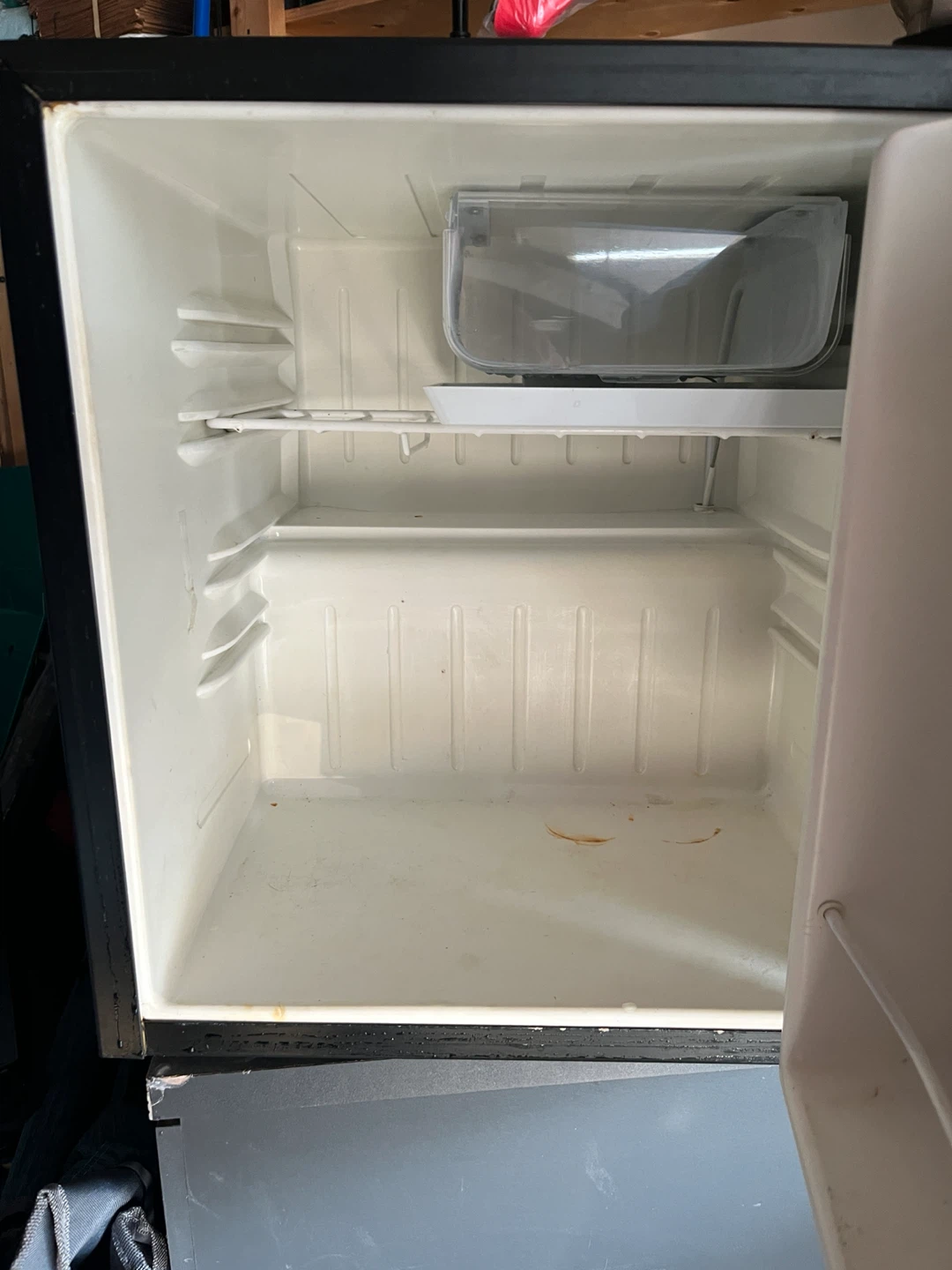 Small Fridge. - photo 4