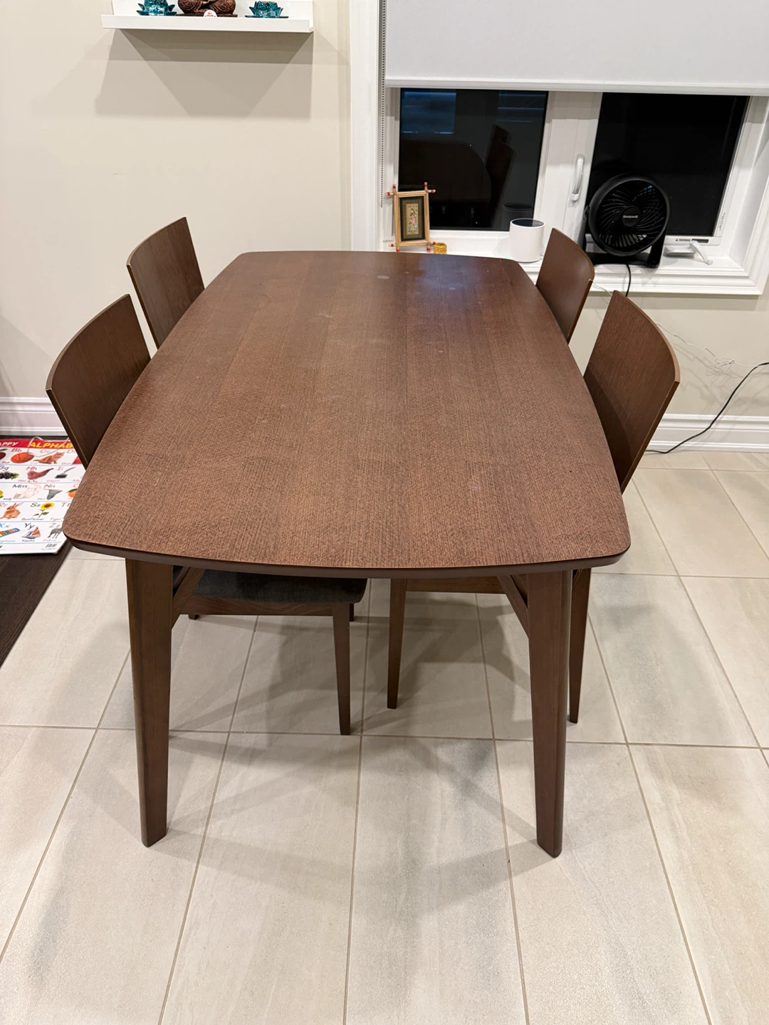 Dining Table and Chairs Set