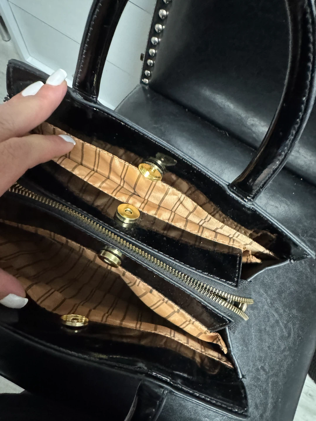 Black Patent Croc Handbag - photo 4