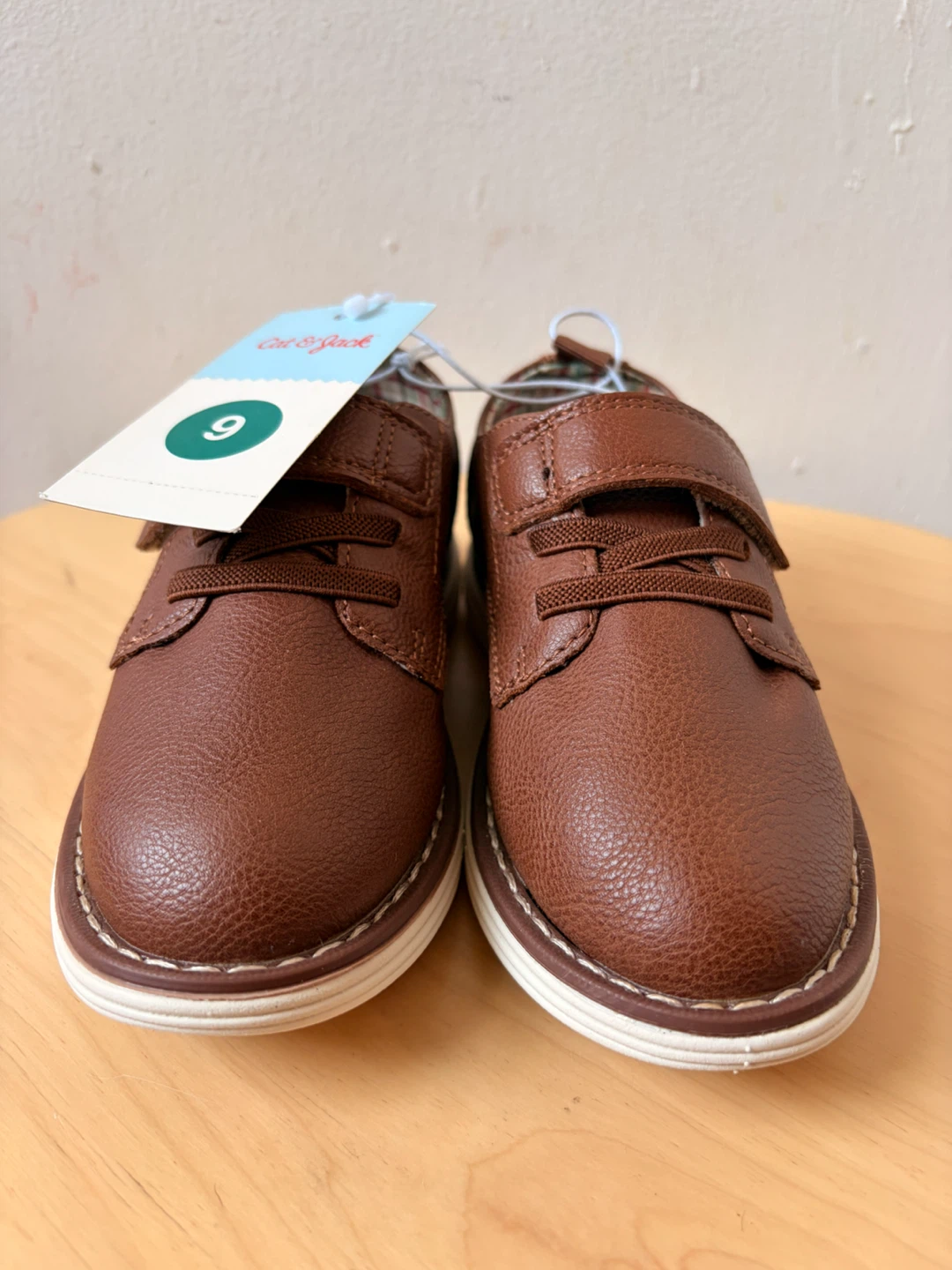 New cat and jack  shoes size 9 boys