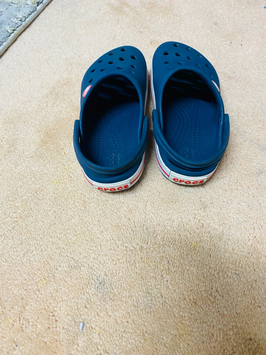 Kids crocs size 11 (like new) - photo 2