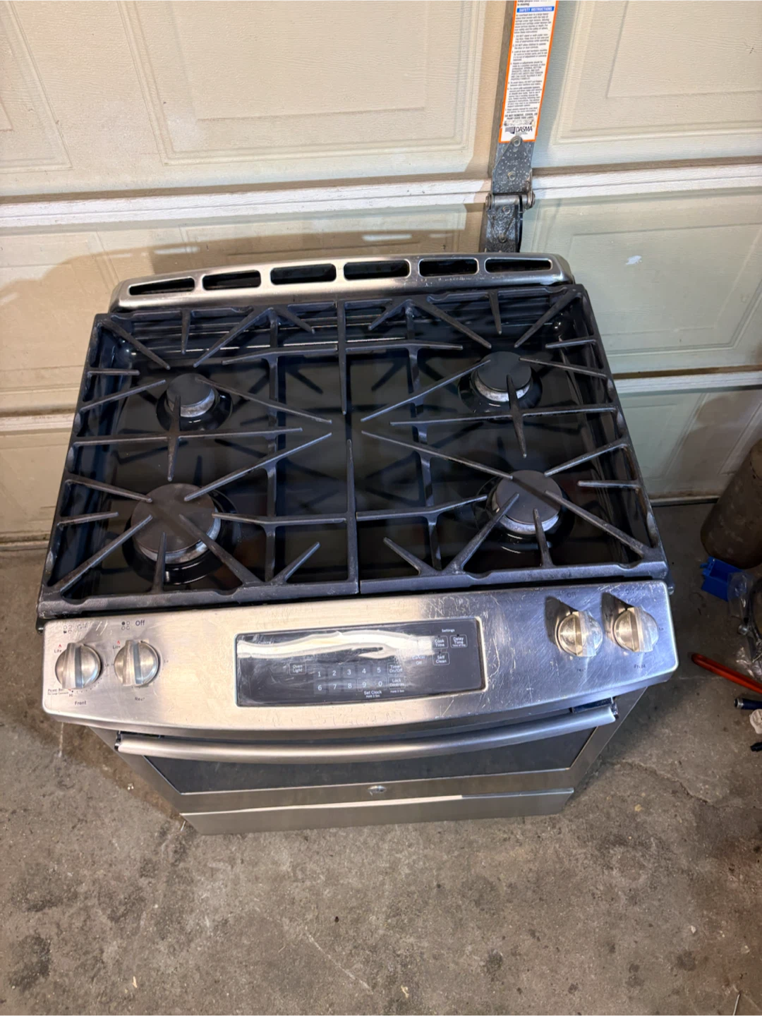 GE gas stove 30” - photo 2