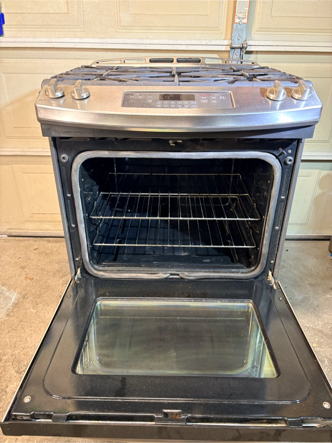 GE gas stove 30” - photo 5