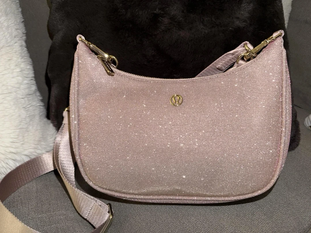 Brand new Lululemon   Small Shoulder - photo 2