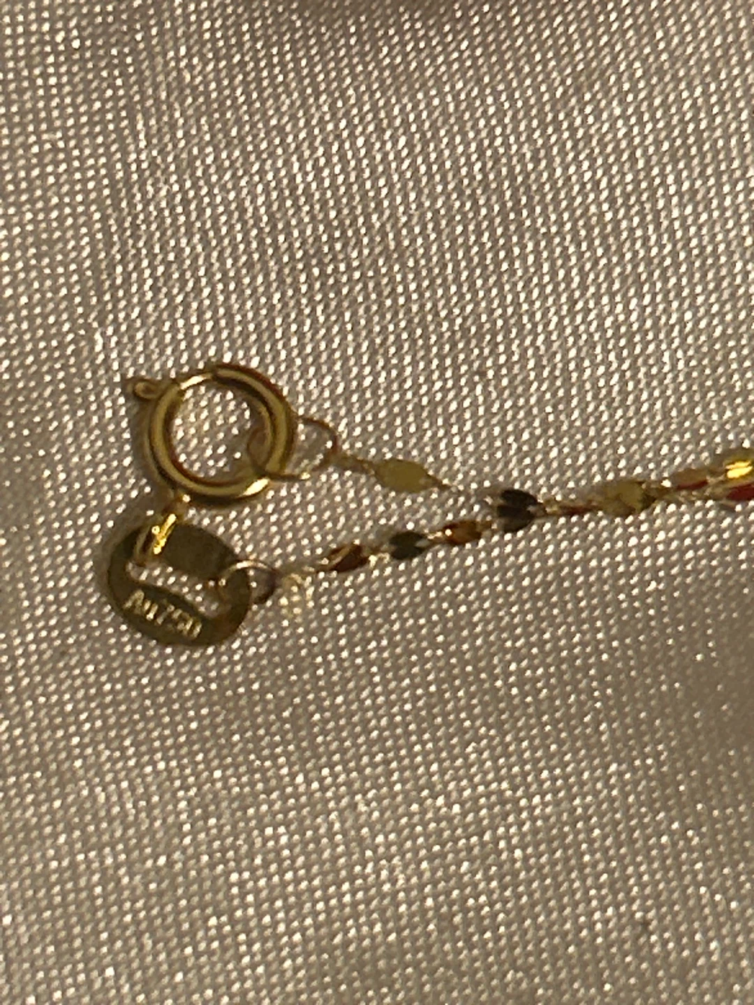 18k Gold necklace with single ball pendant - photo 4