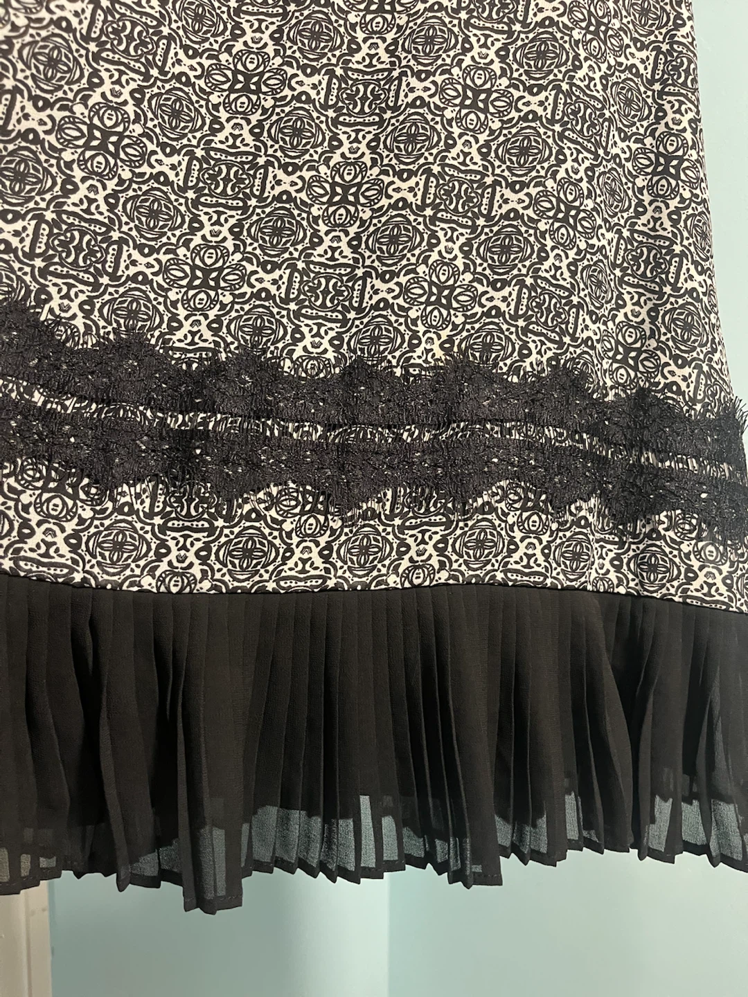 Amy Byer Black & White Patterned Dress Size 10 - photo 2