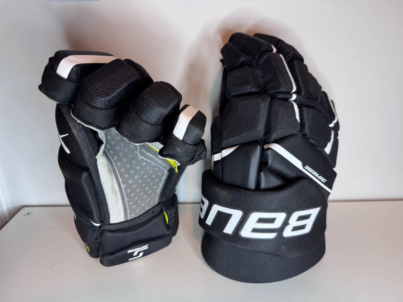 Bauer Supreme Mach Senior Hockey Gloves in a size 15 inches
