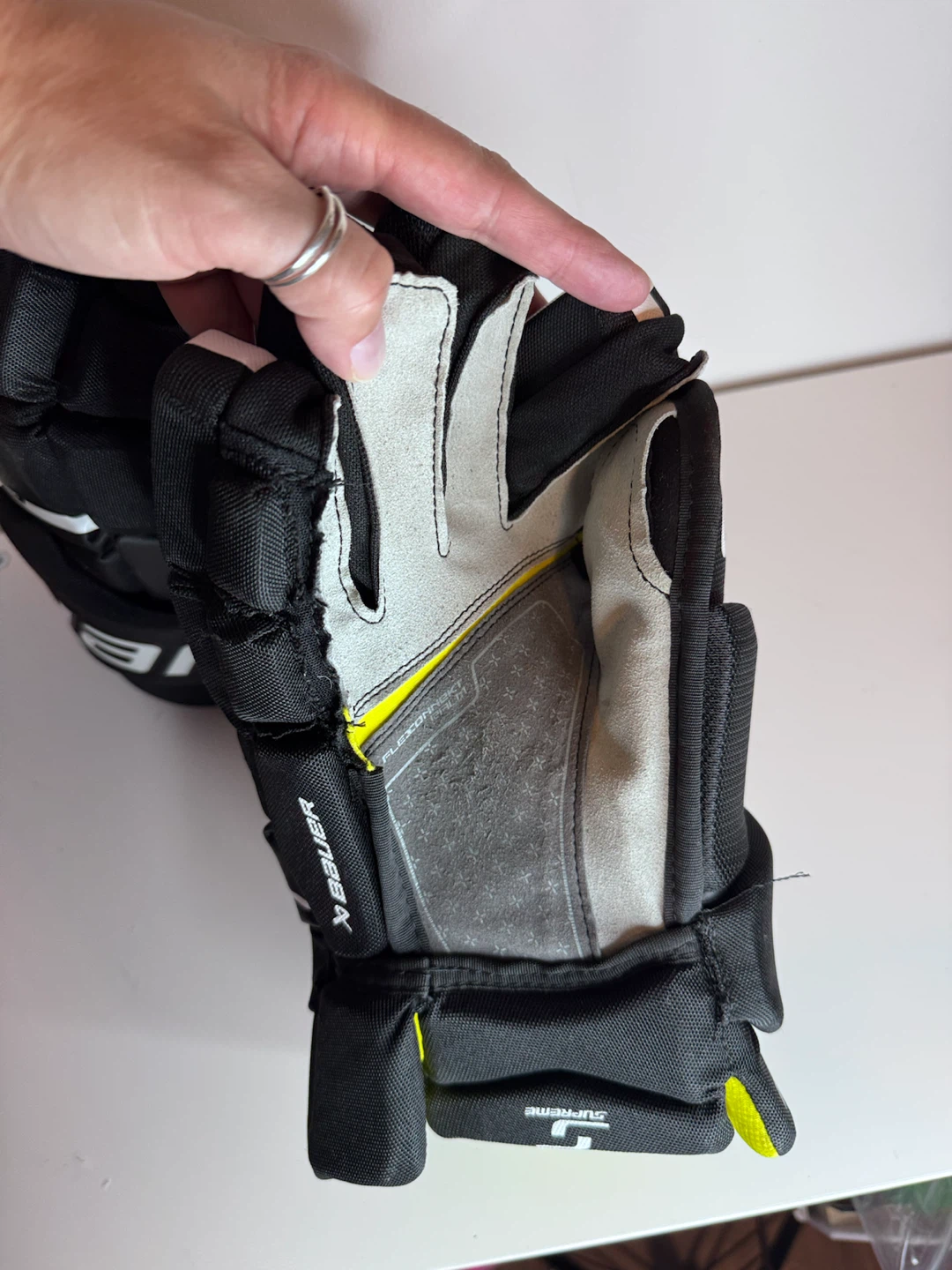 Bauer Supreme Mach Senior Hockey Gloves in a size 15 inches - photo 5