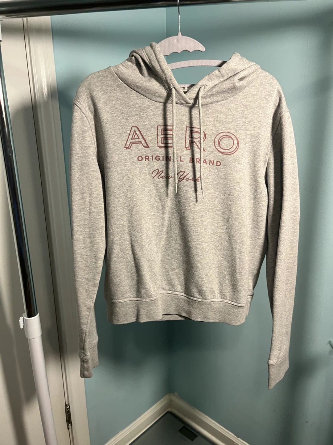 AEROPOSTALE Grey Hoodie - Size Medium