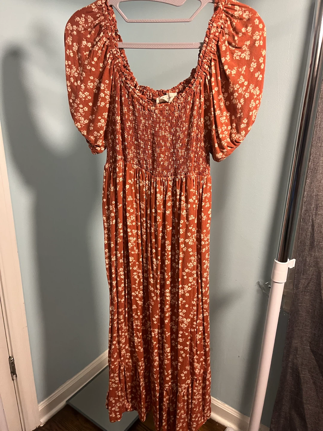Rust floral print smocked midi dress