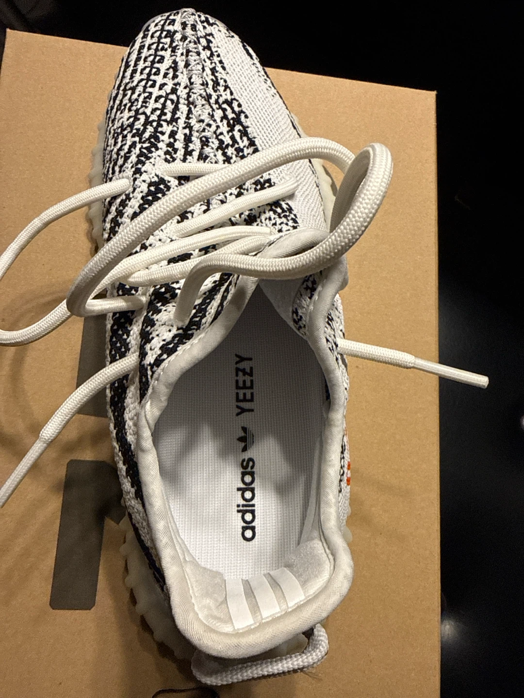 Adidas Yeezy Boost 350 V2 Zebra - photo 2