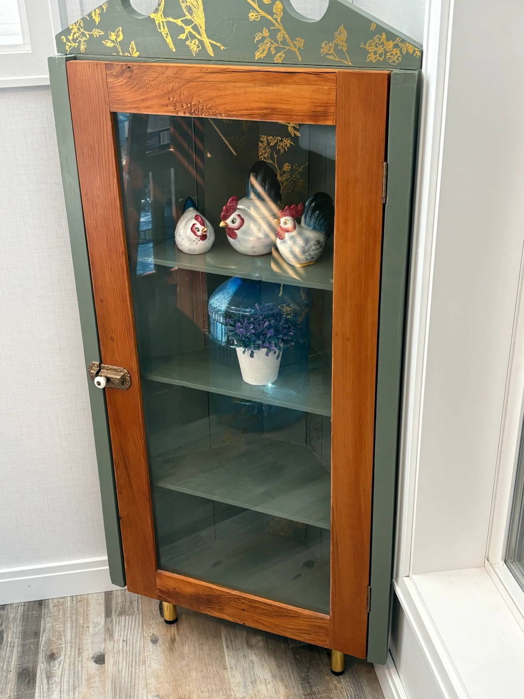 Corner Cabinet with Glass Door and Decorative Roosters - photo 2