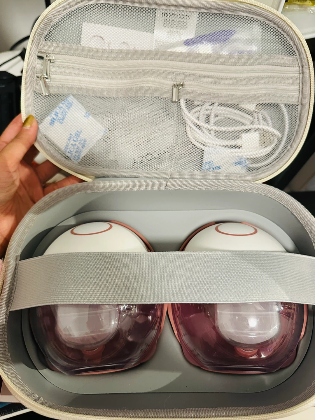 Momcozy Wearable Breast Pump Mobile Style BP311 - photo 2