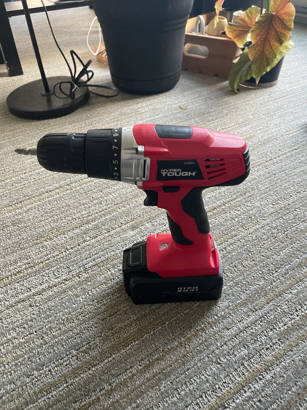 Hyper Tough 18V Cordless Drill + charger - photo 2