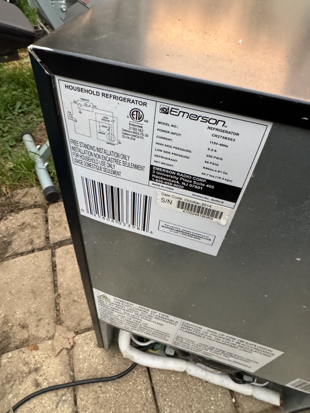 Emerson CR275BSE2 Refrigerator - photo 3