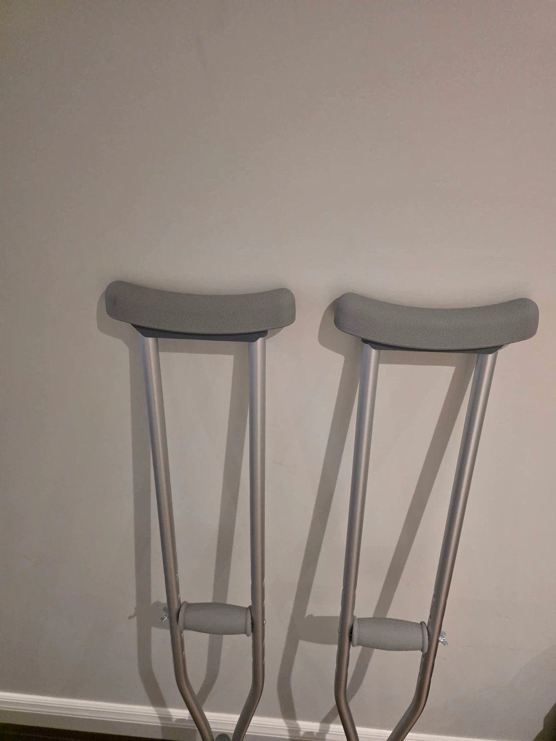 Adjustable Crutches Pair