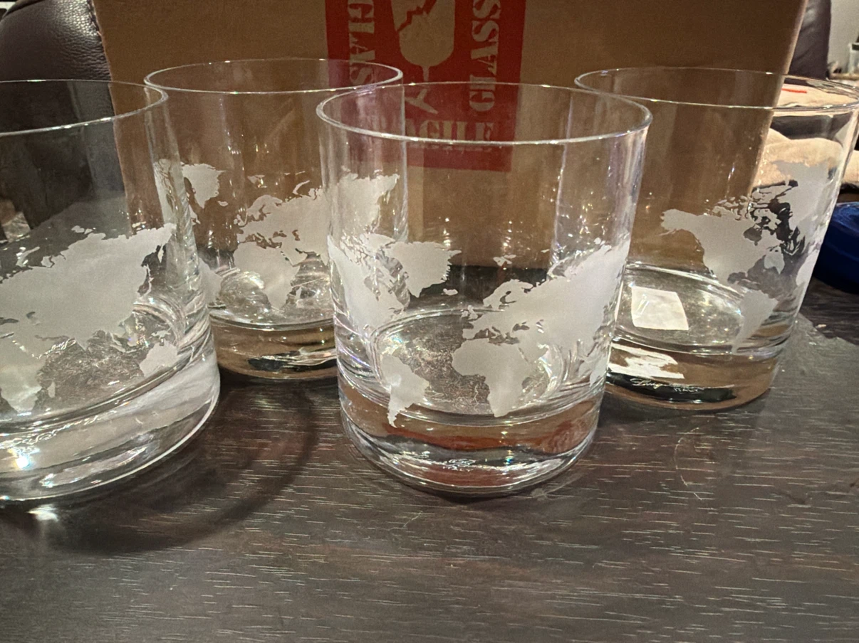Set of 4 World Map Etched Rocks Glasses - photo 2