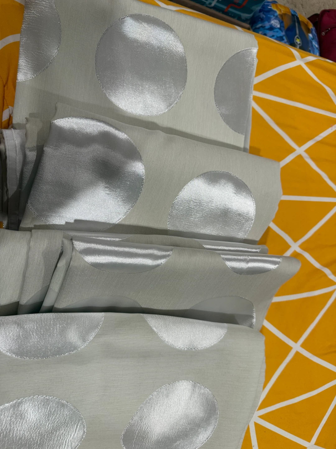 Curtains or Screens - photo 2
