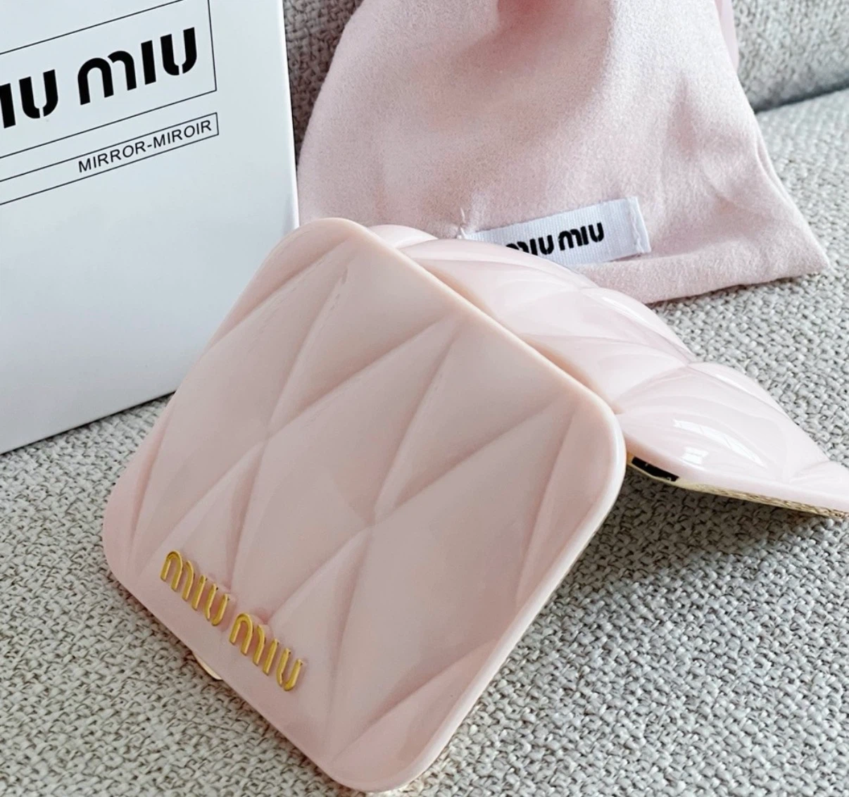 Miu Miu Macaron Pink Mirror - photo 4