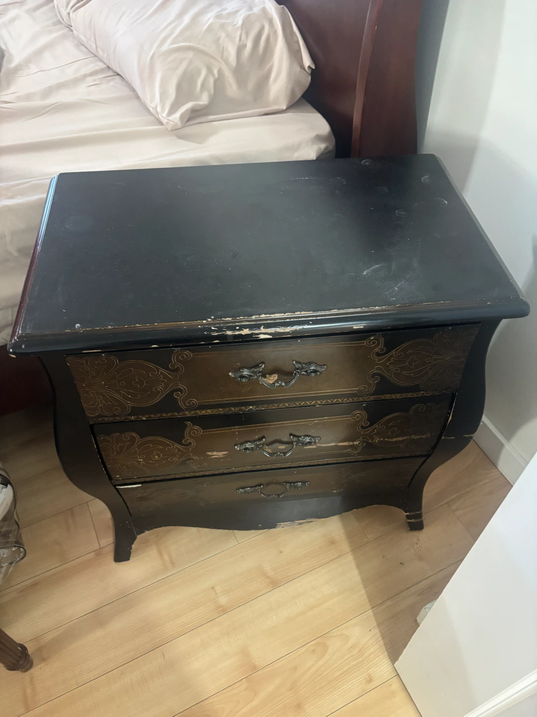 Vintage Ornate Coffee Table - photo 2